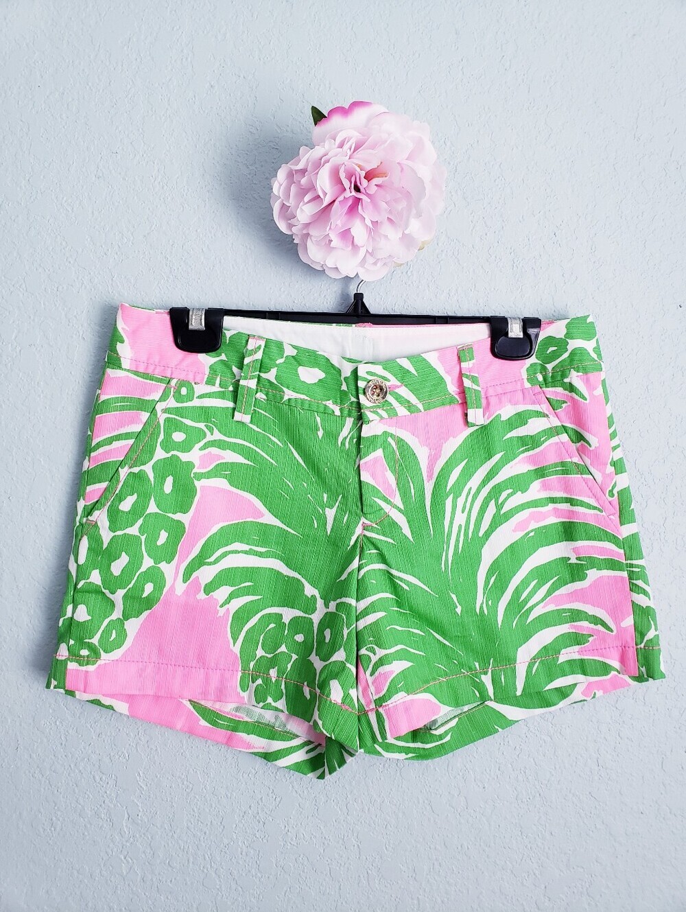 Lilly Pulitzer The Calahan Short In Pink Pout Flamenco Pineapple Shorts